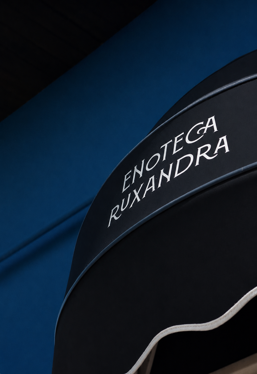 Intrarea Enoteca Ruxandra